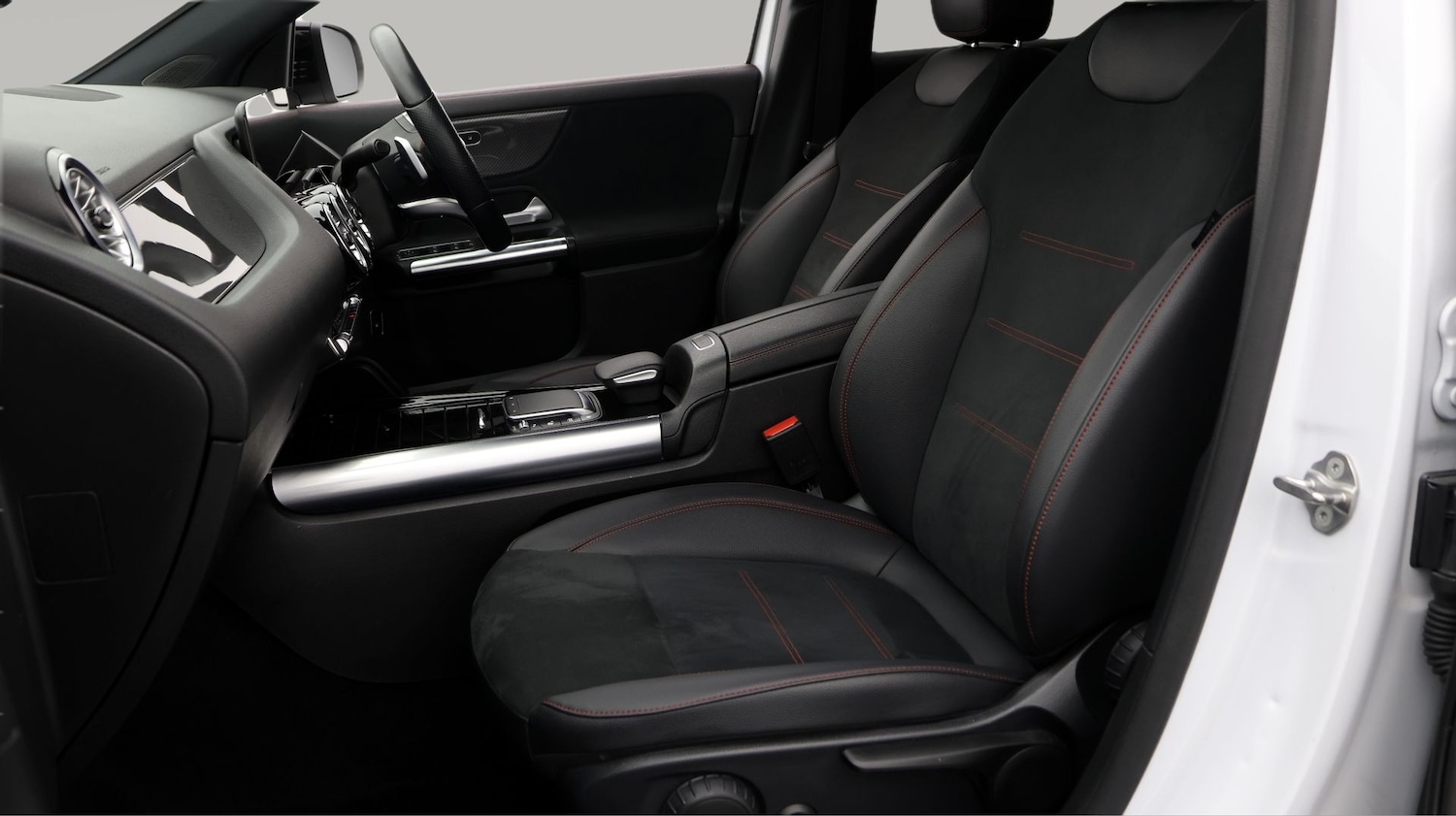 Used Mercedes-Benz GLA 2023 for sale - 77262667: Photo 14