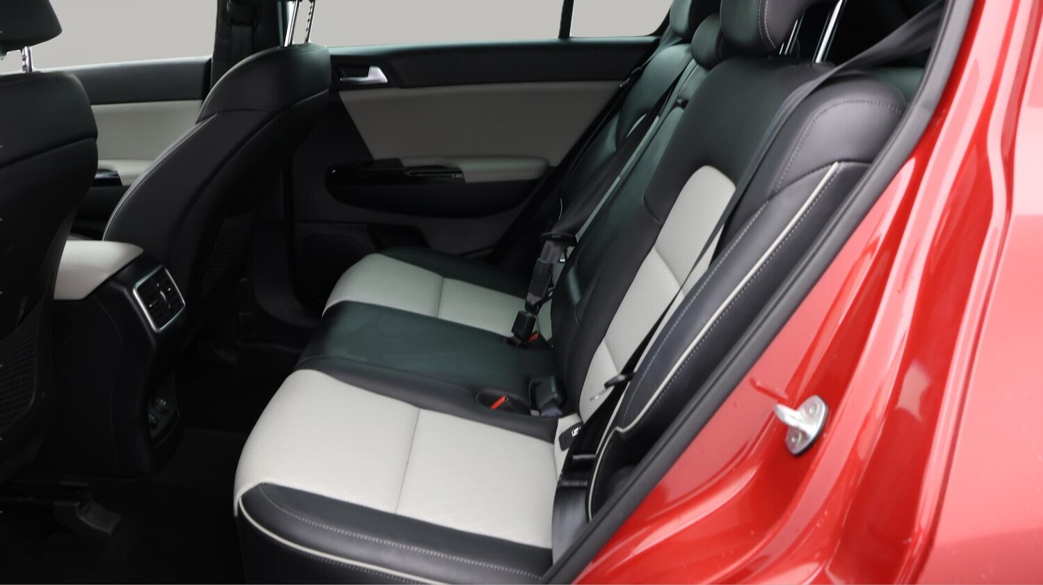 Used Kia Sportage 2021 for sale - 76584560: Photo 17