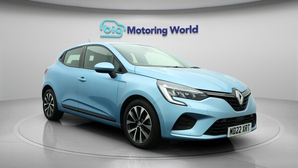 Used Renault Clio 2022 for sale - 76199971: Photo 2