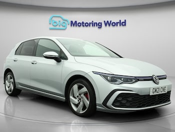 Volkswagen - Golf