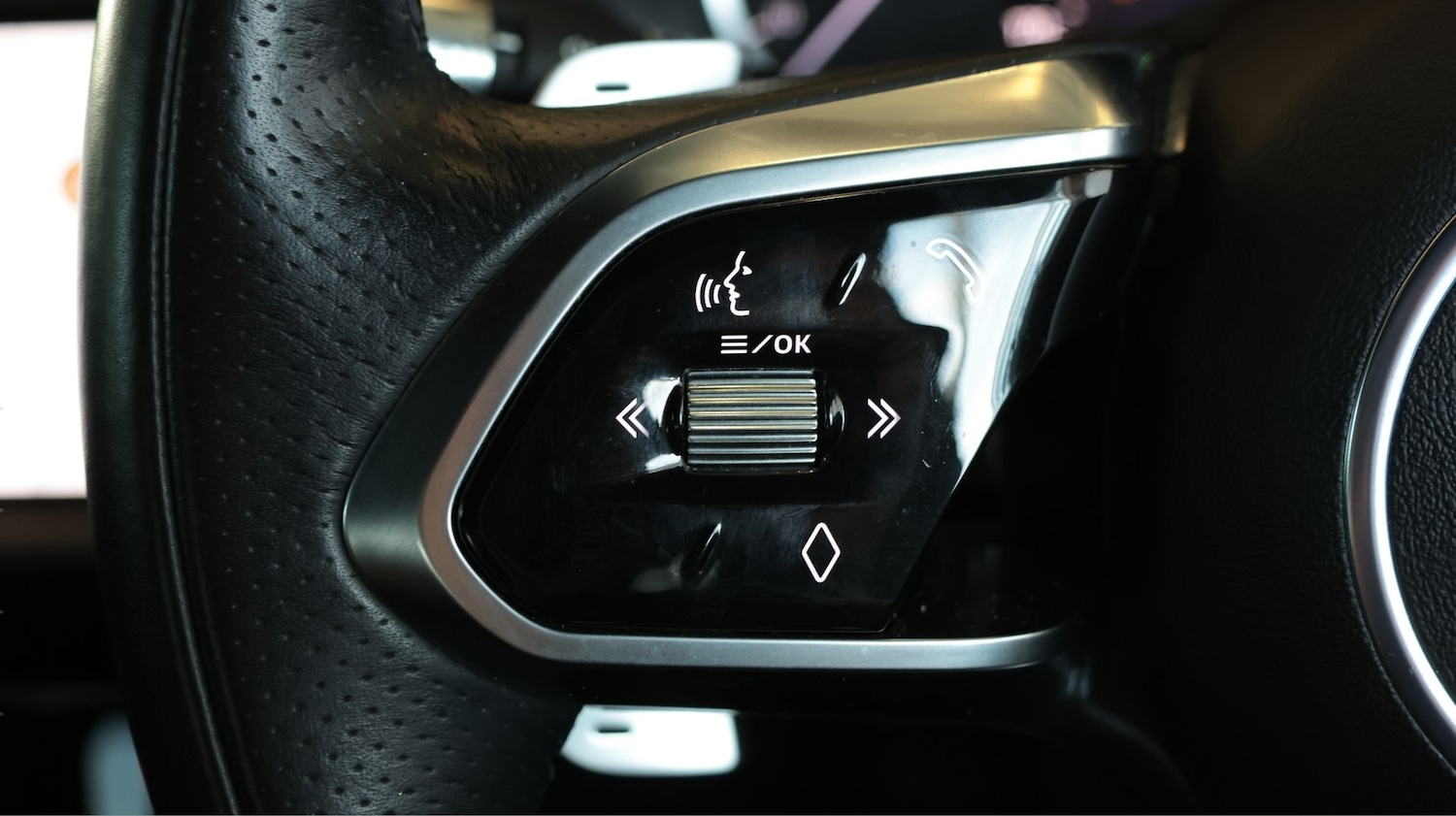 Used Jaguar XE 2021 for sale - 78176289: Photo 20