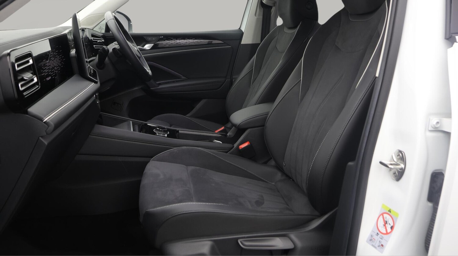 Used Volkswagen Tiguan 2024 for sale - 76521481: Photo 14