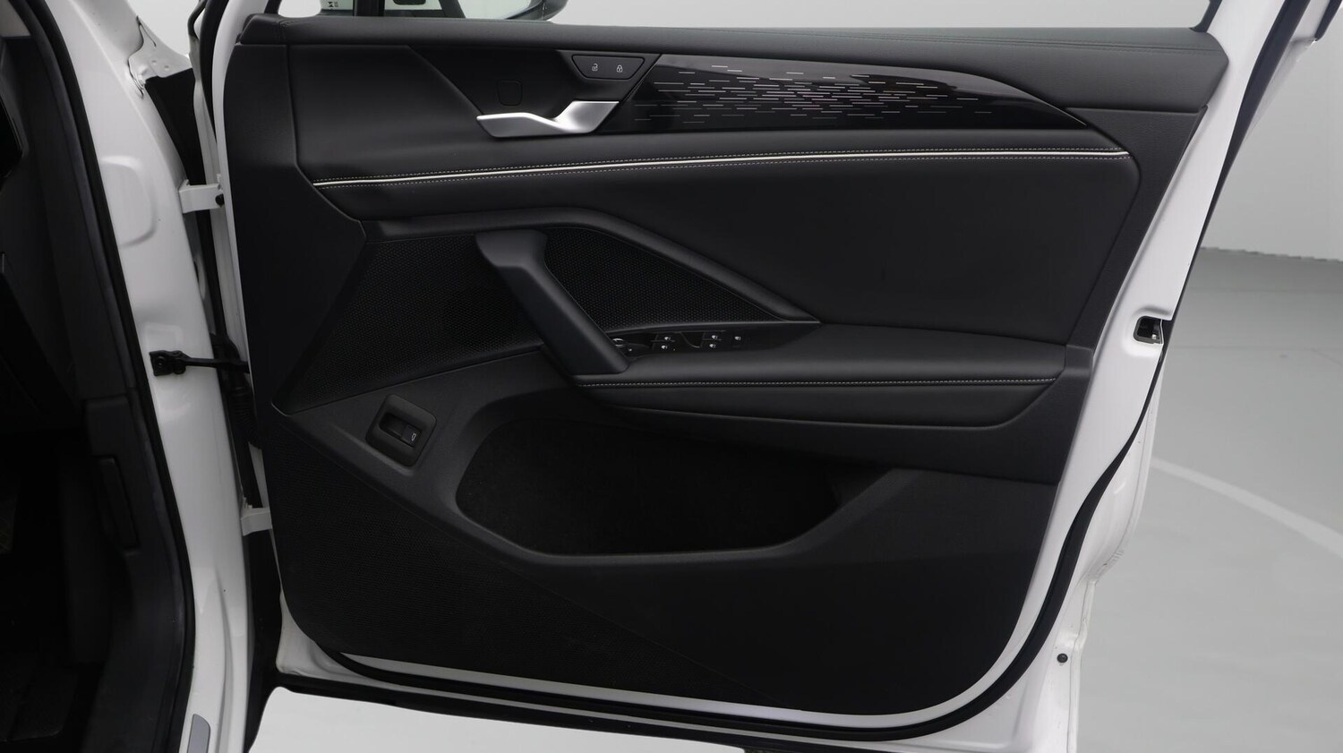 Used Volkswagen Tiguan 2024 for sale - 76521481: Photo 15