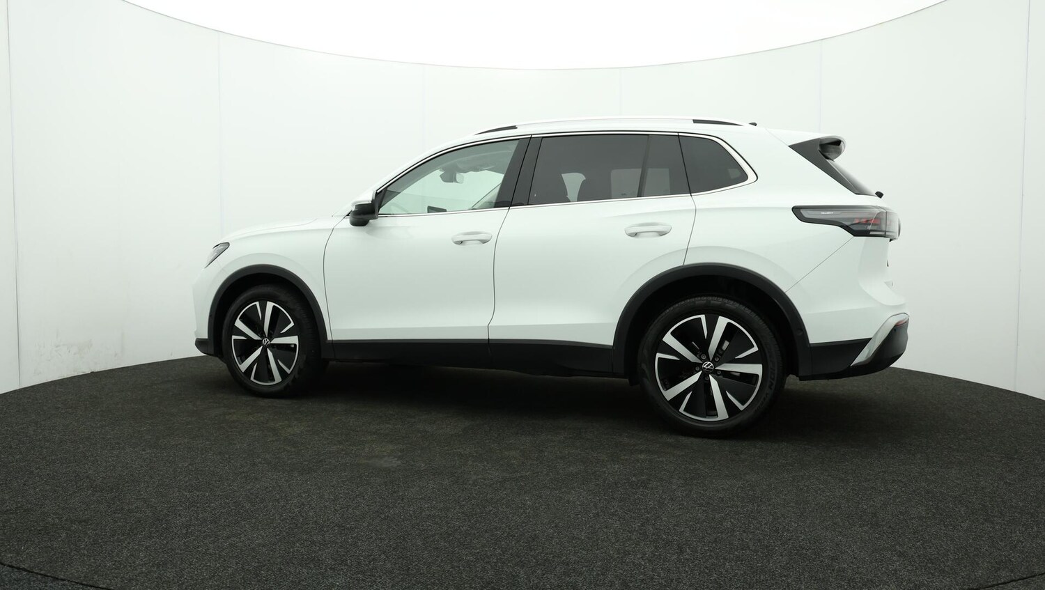 Used Volkswagen Tiguan 2024 for sale - 76521481: Photo 45