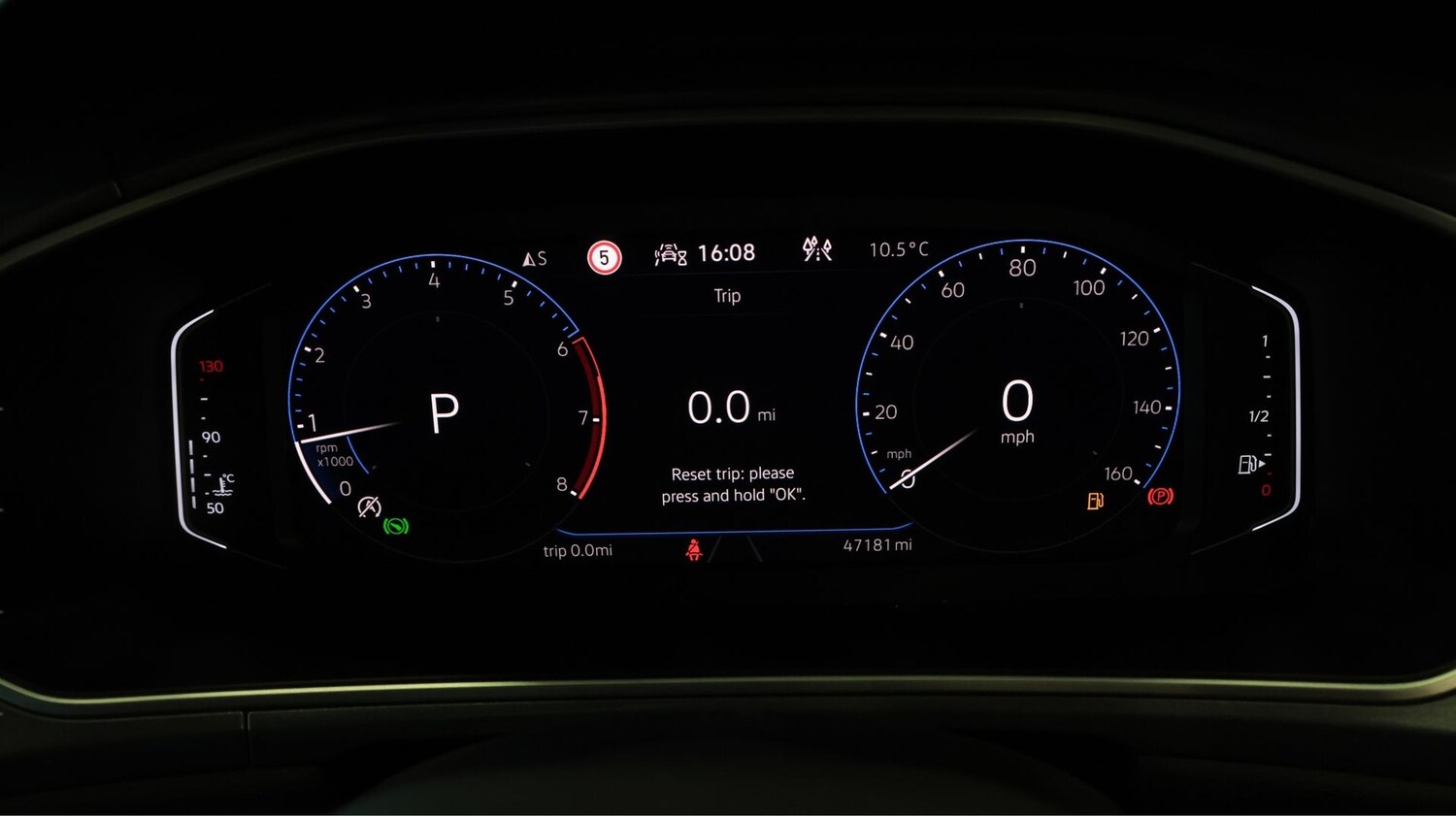 Used Volkswagen T-Roc for sale - 77864636: Photo 10