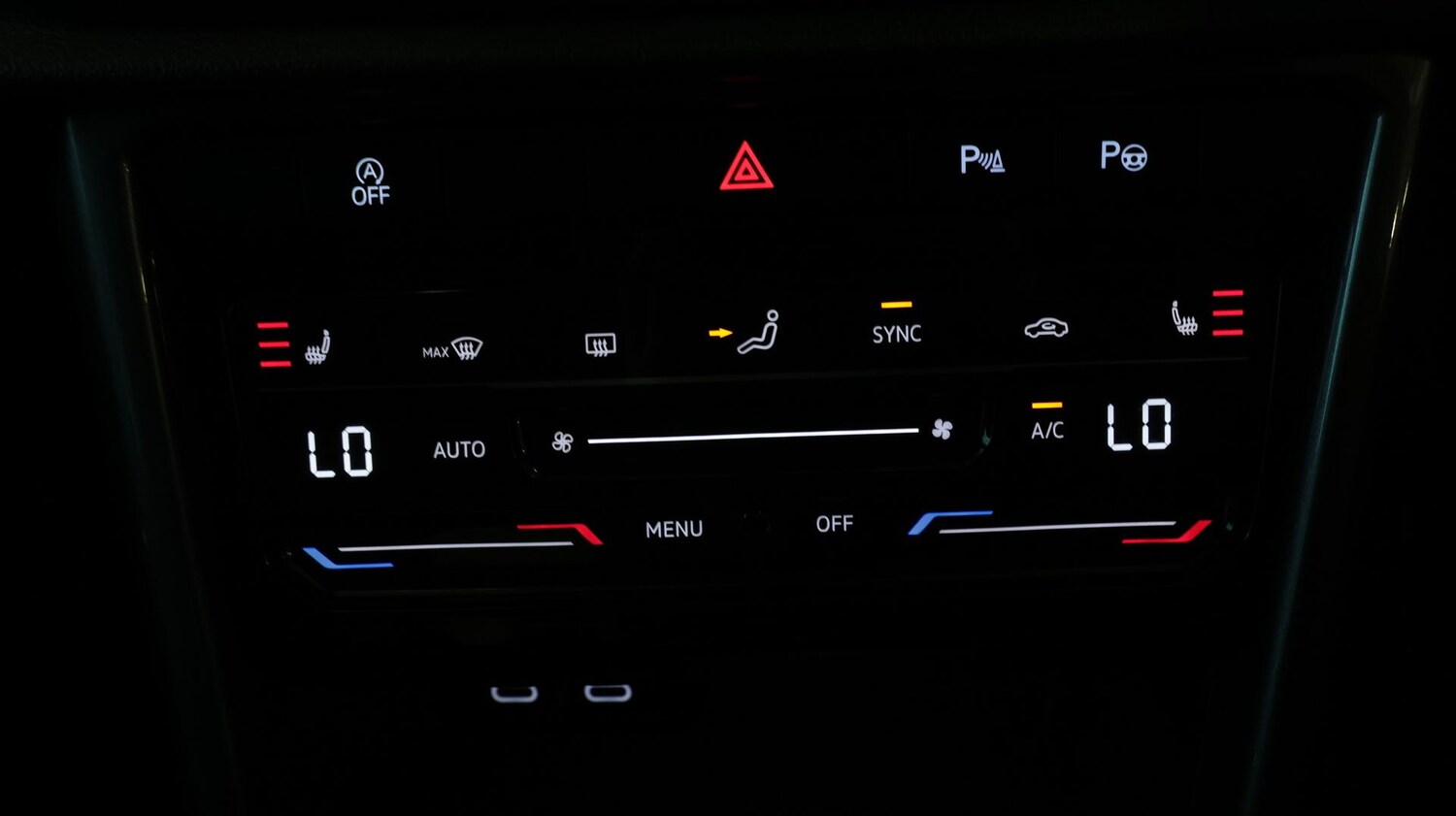 Used Volkswagen T-Roc for sale - 77864636: Photo 12