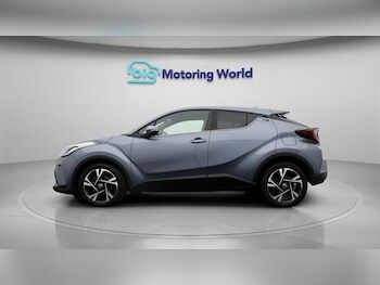 Used Toyota C-HR 2022 for sale - 77619277: Photo