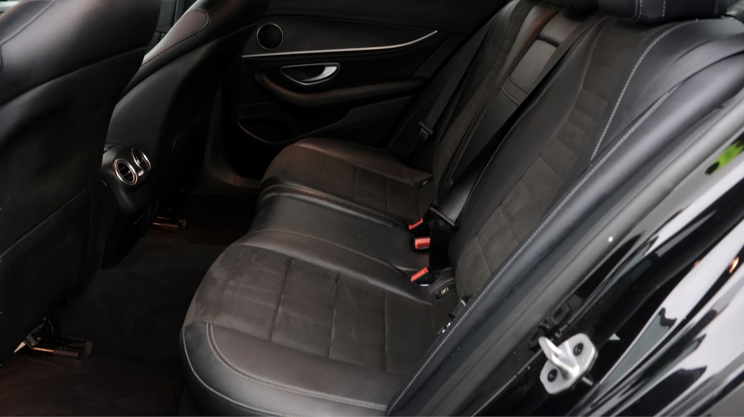 Used Mercedes-Benz E Class 2019 for sale - 78186347: Photo 16