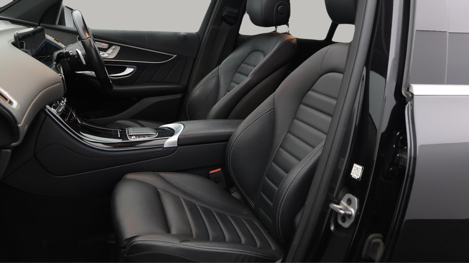 Used Mercedes-Benz EQC 2022 for sale - 76522452: Photo 15