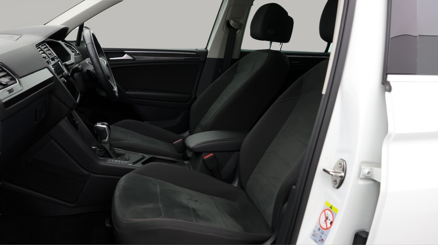 Used Volkswagen Tiguan 2021 for sale - 78078225: Photo 14