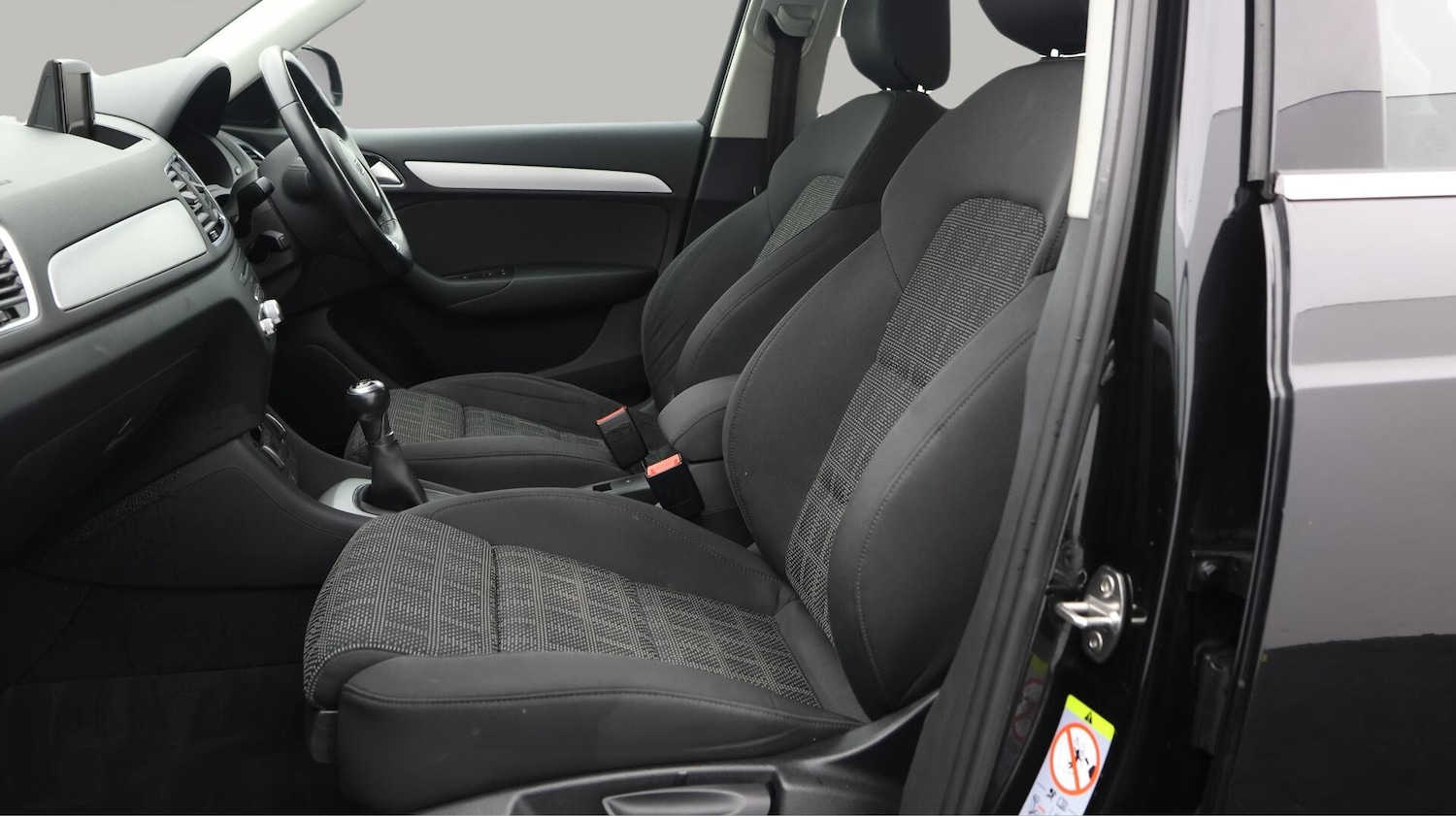 Used Audi Q3 2018 for sale - 76513457: Photo 15