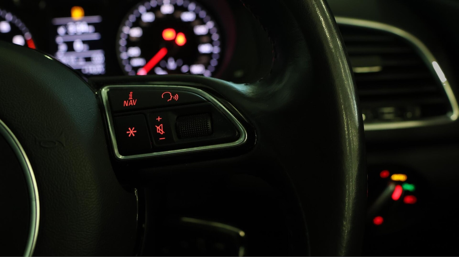 Used Audi Q3 2018 for sale - 76513457: Photo 24