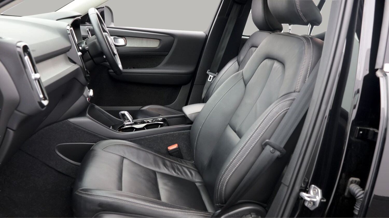 Used Volvo XC40 2021 for sale - 78151780: Photo 14