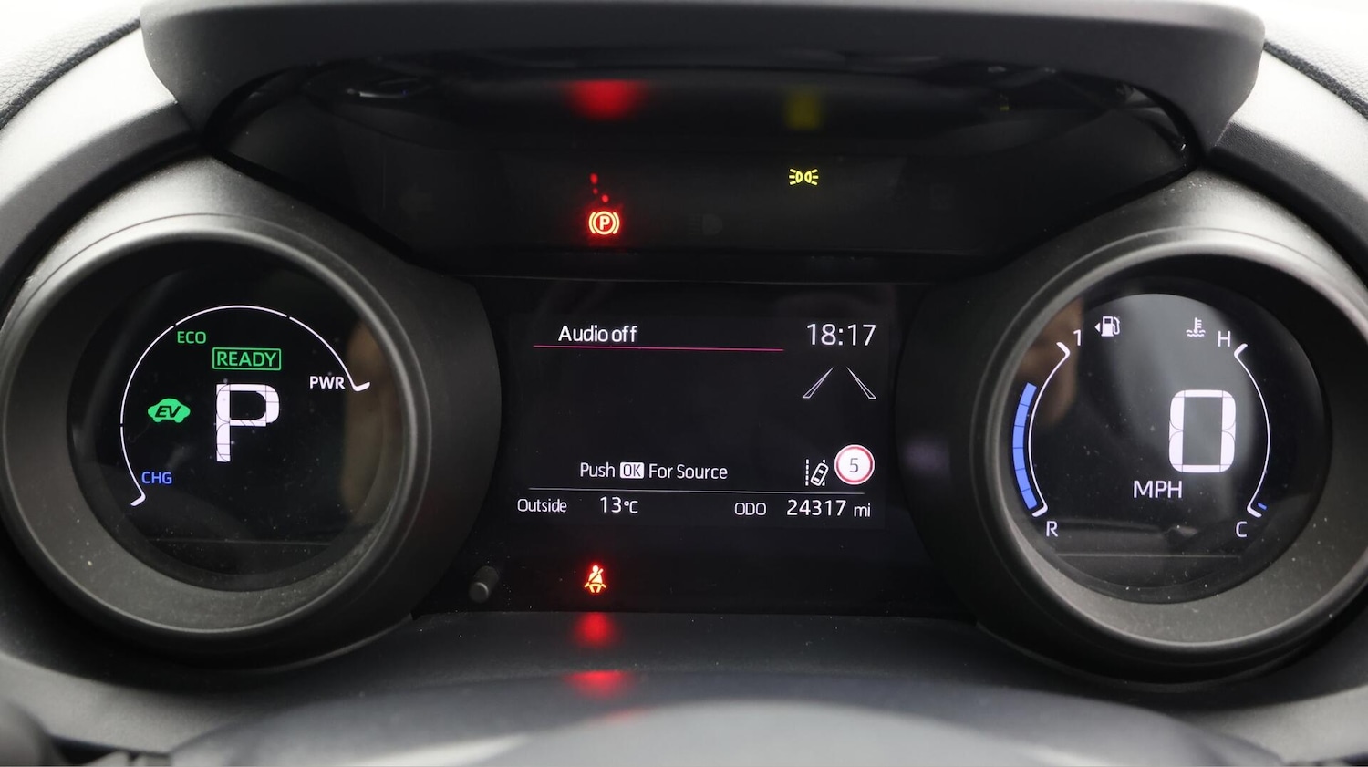Used Toyota Yaris 2021 for sale - 76084058: Photo 11