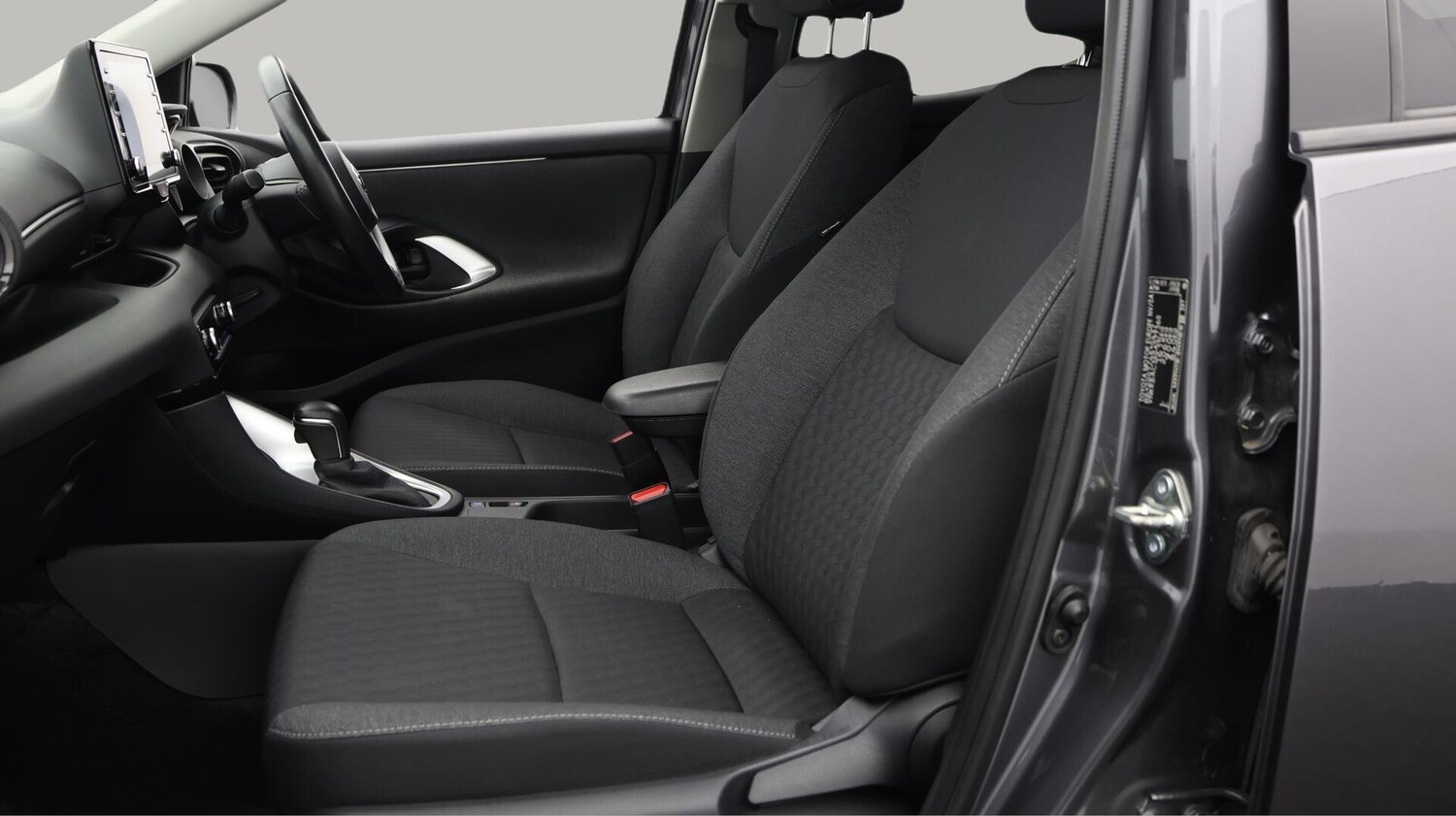 Used Toyota Yaris 2021 for sale - 76084058: Photo 15