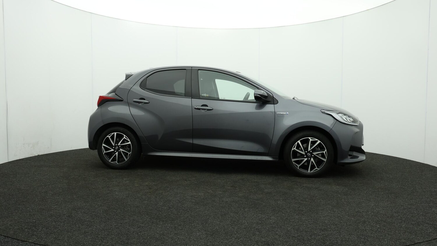 Used Toyota Yaris 2021 for sale - 76084058: Photo 44