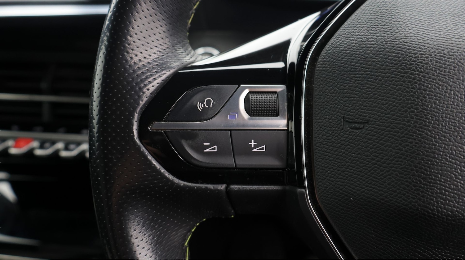 Used Peugeot 2008 2021 for sale - 77445624: Photo 24