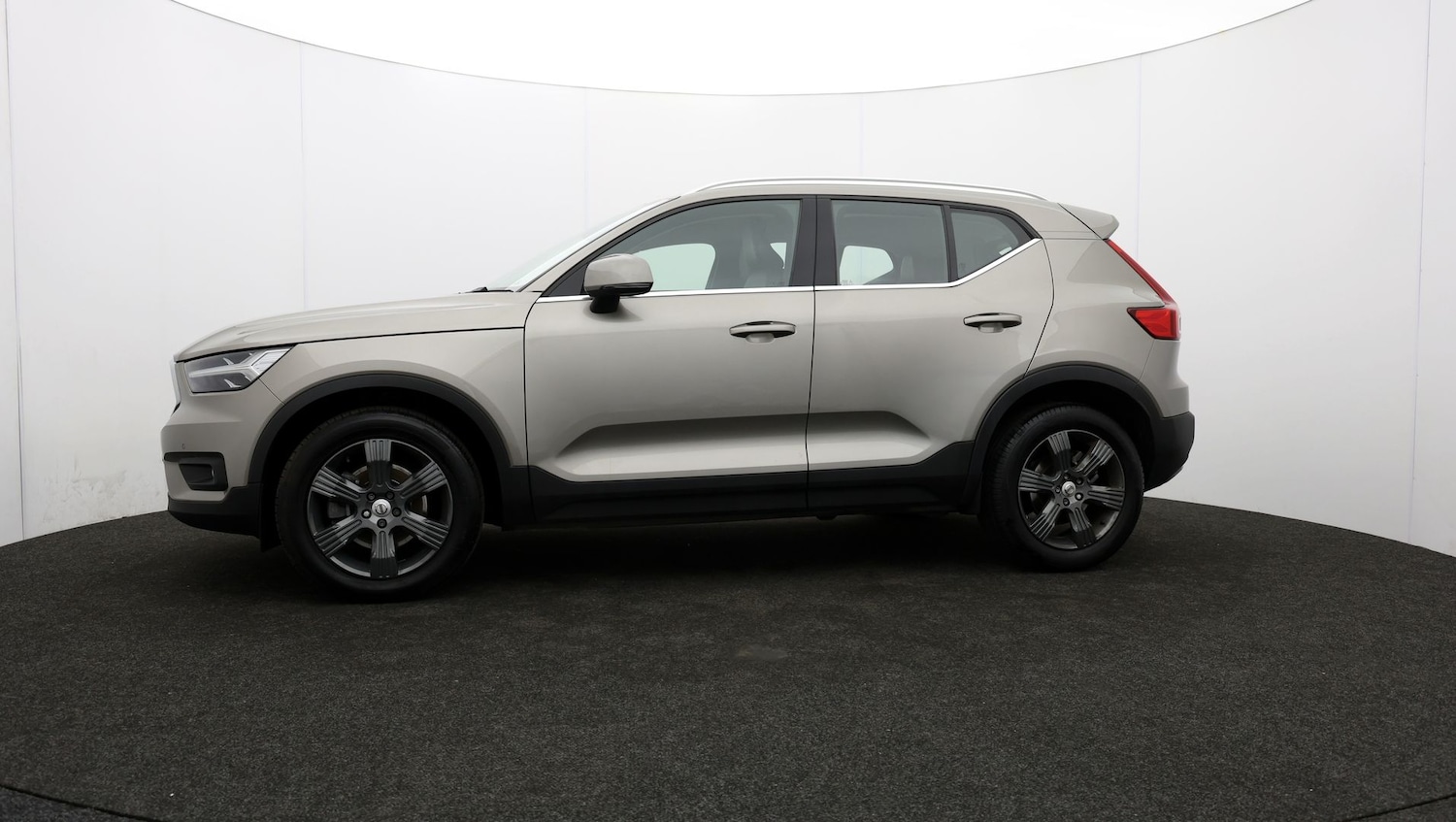Used Volvo XC40 2020 for sale - 76811488: Photo 61