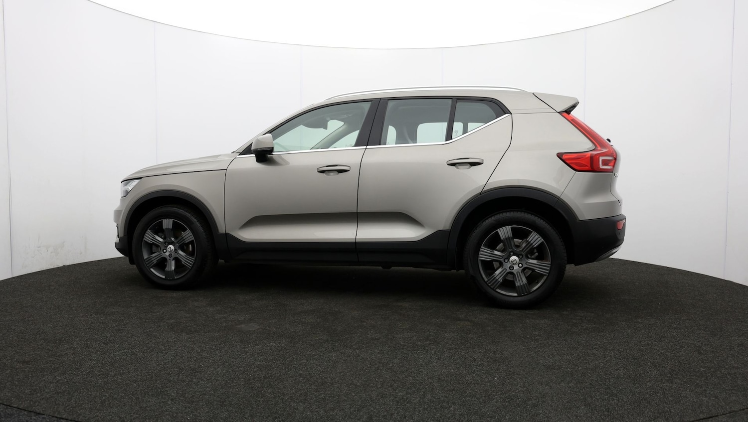 Used Volvo XC40 2020 for sale - 76811488: Photo 65
