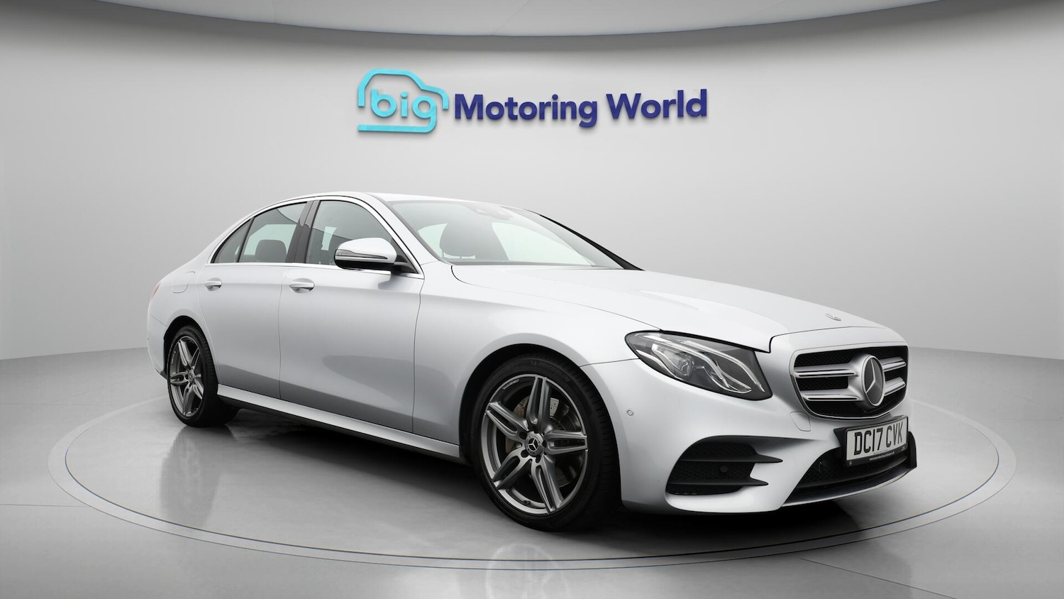 Used Mercedes-Benz E Class for sale - 76485930: Photo 1