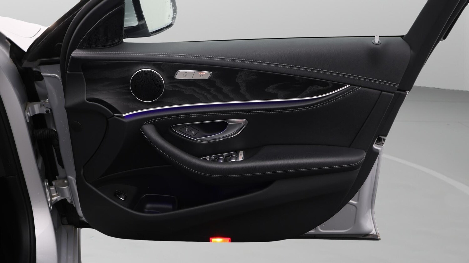 Used Mercedes-Benz E Class for sale - 76485930: Photo 15