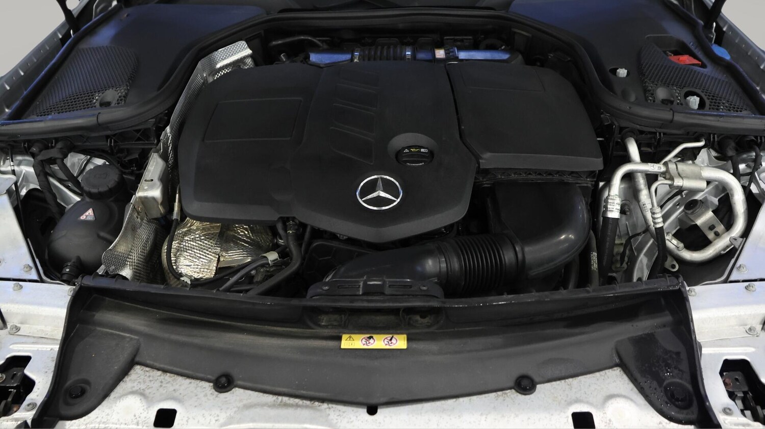 Used Mercedes-Benz E Class for sale - 76485930: Photo 19