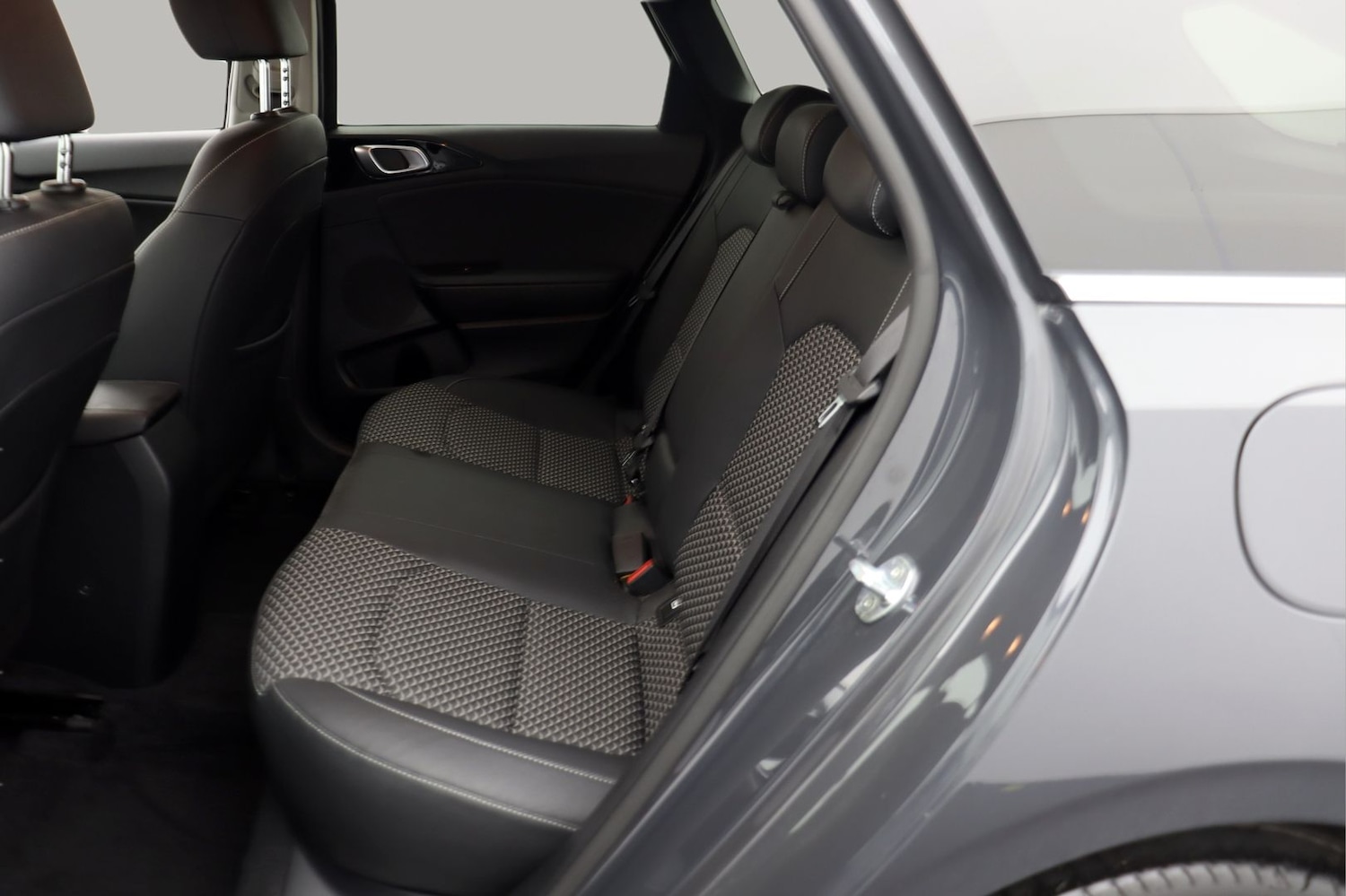 Used Kia Ceed for sale - 77363245: Photo 16