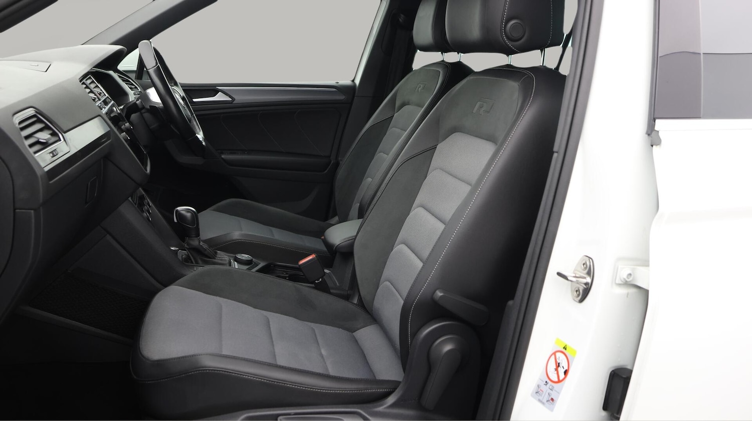 Used Volkswagen Tiguan 2019 for sale - 76512277: Photo 15