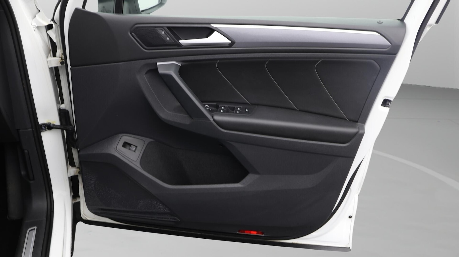 Used Volkswagen Tiguan 2019 for sale - 76512277: Photo 16