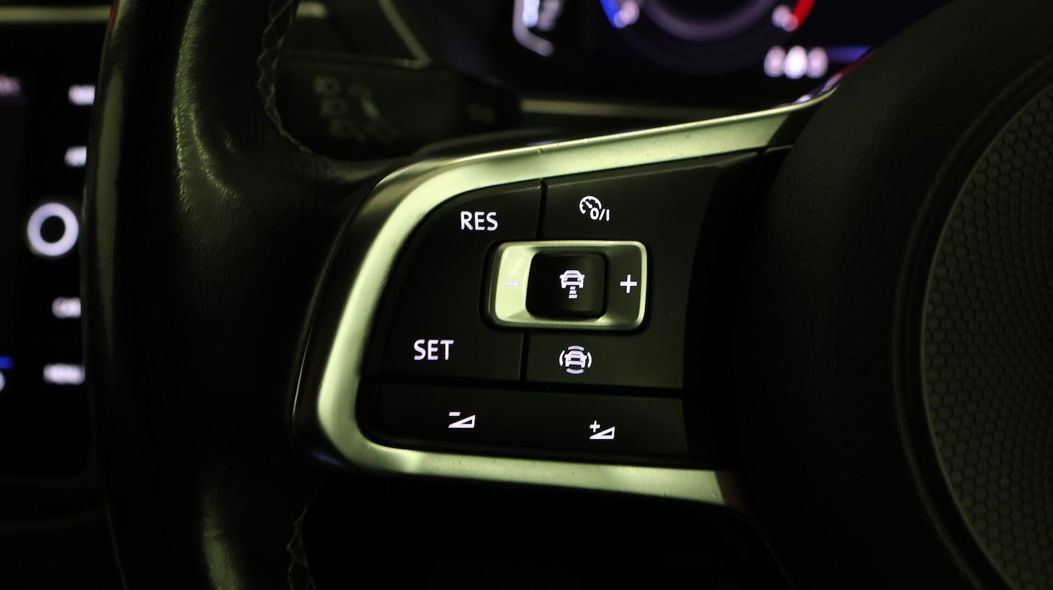 Used Volkswagen Tiguan 2019 for sale - 76512277: Photo 23