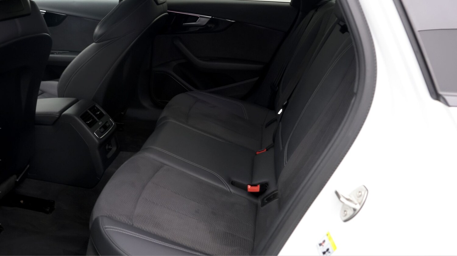 Used Audi A4 2022 for sale - 77820423: Photo 16