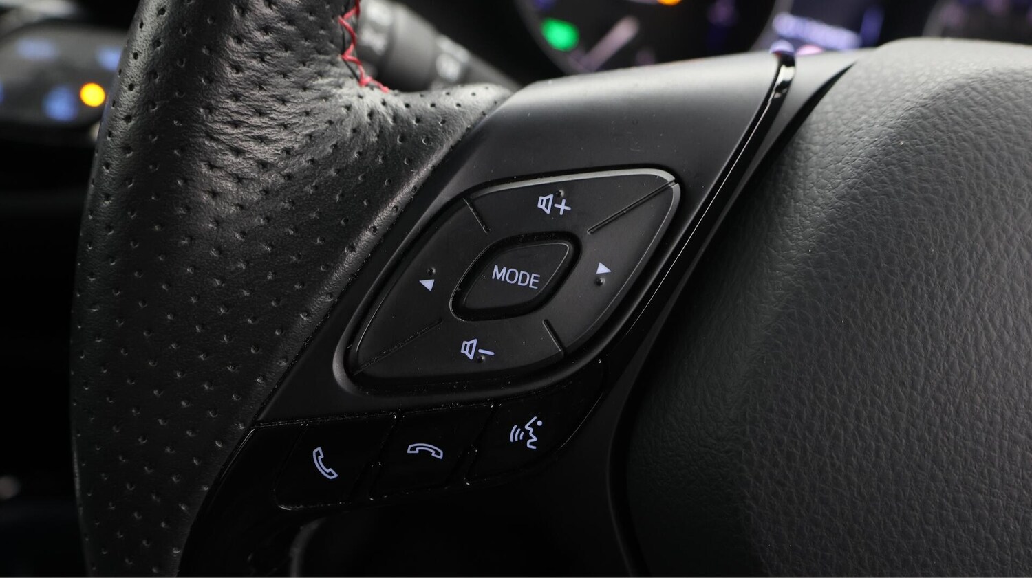 Used Toyota C-HR 2022 for sale - 76399020: Photo 24