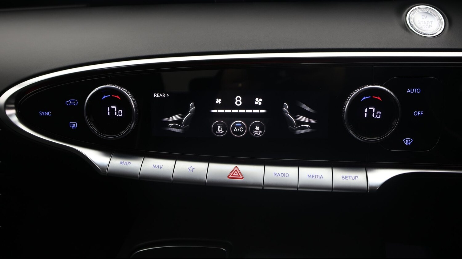 Used Genesis GV70 2023 for sale - 77207287: Photo 12