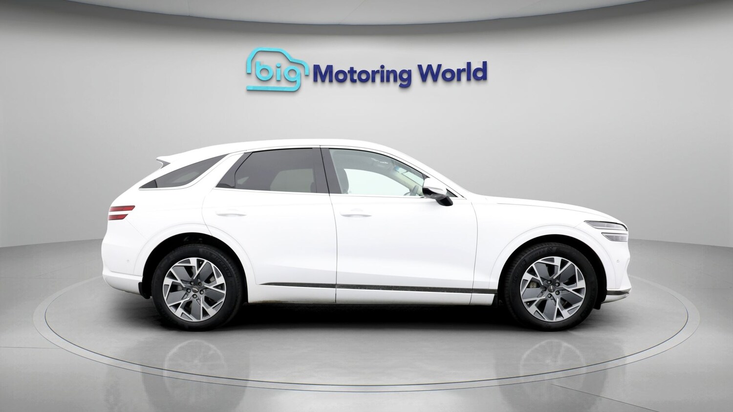 Used Genesis GV70 2023 for sale - 77207287: Photo 8