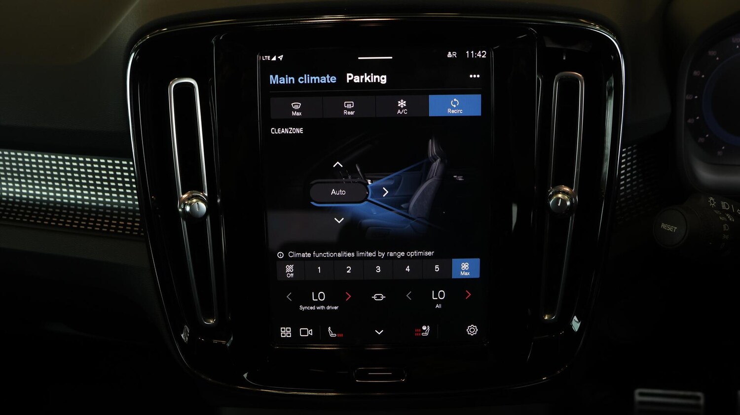 Used Volvo XC40 2021 for sale - 76572953: Photo 13