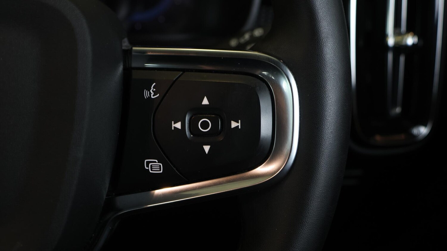 Used Volvo XC40 2021 for sale - 76572953: Photo 23