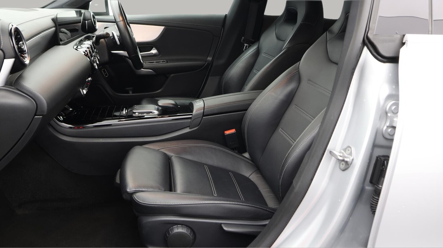 Used Mercedes-Benz CLA for sale - 76727796: Photo 15