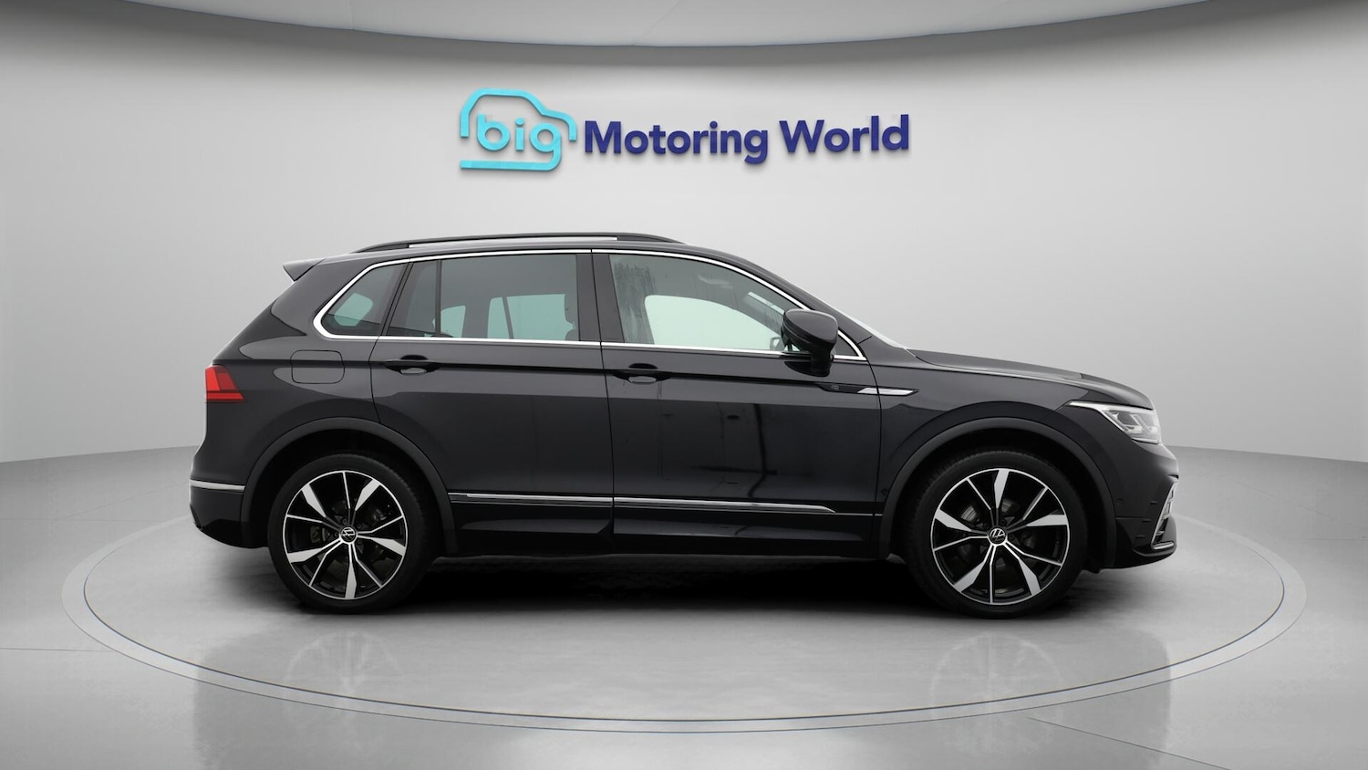 Used Volkswagen Tiguan for sale - 76728355: Photo 9