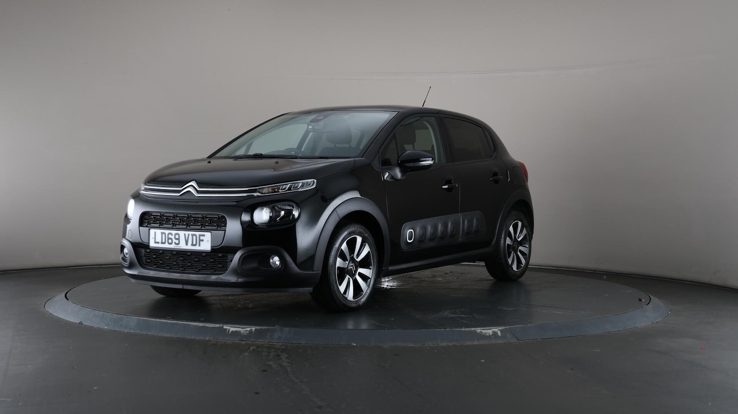 Vehicle 44