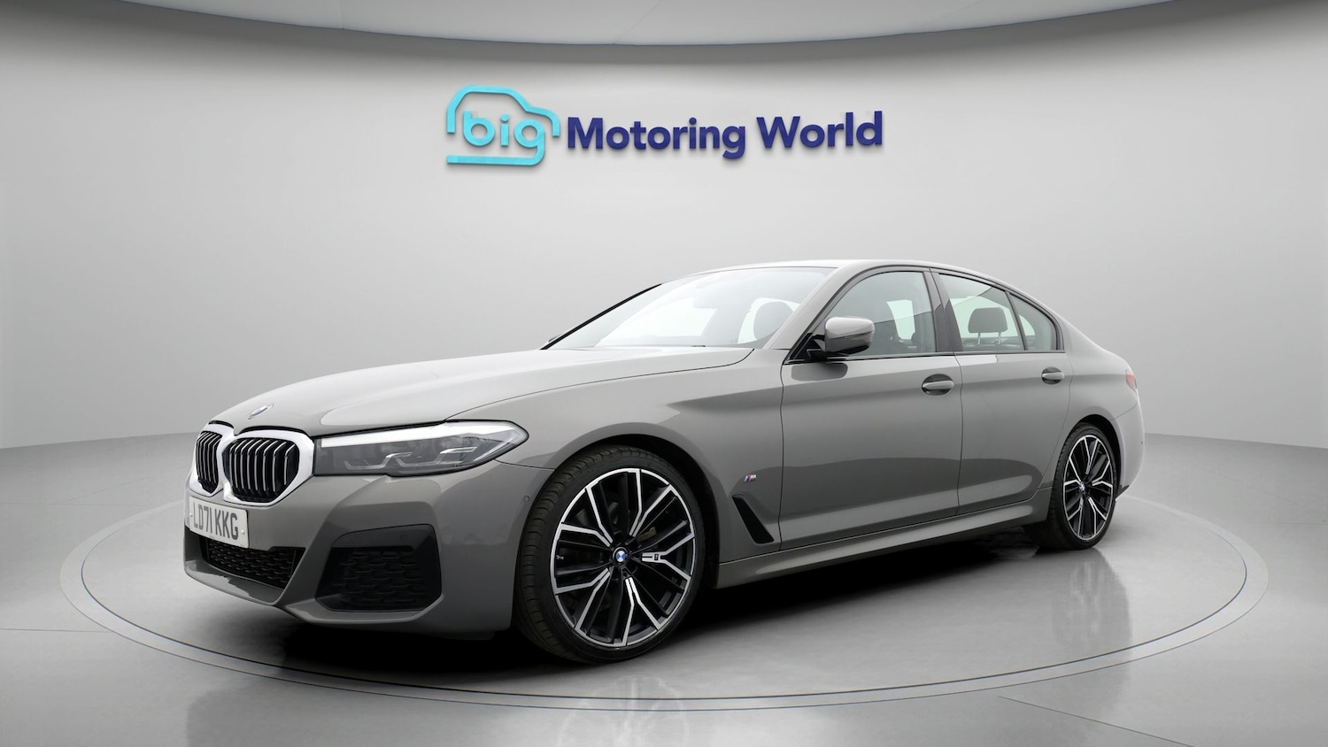 Used BMW 5 Series 2021 for sale - 77182216: Photo 3