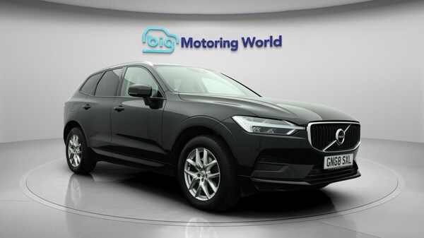 Used Volvo XC60 2018 for sale - 76201295: Photo 2
