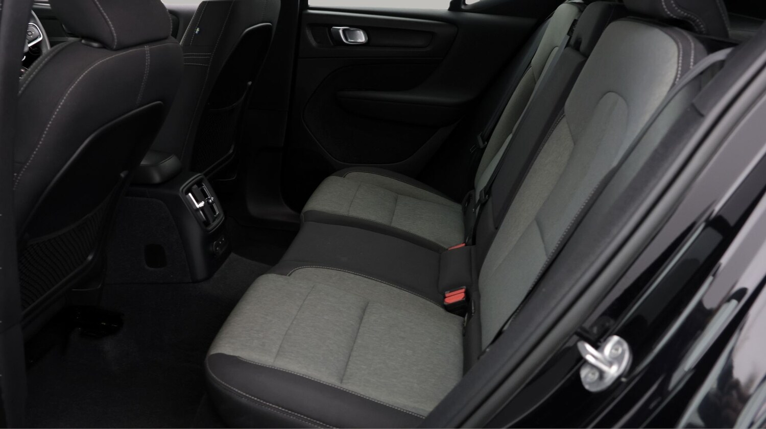 Used Volvo XC40 2023 for sale - 77841680: Photo 16