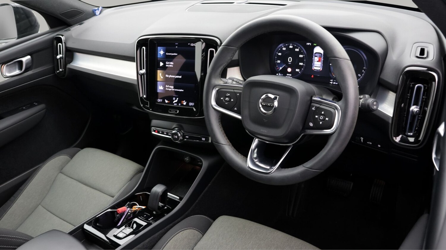 Used Volvo XC40 2023 for sale - 77841680: Photo 9