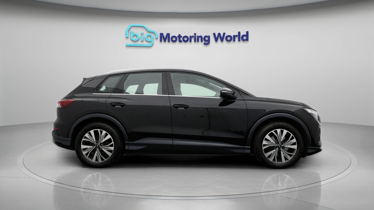 Used Audi Q4 e-tron 2023 for sale - 77968952: Photo 8