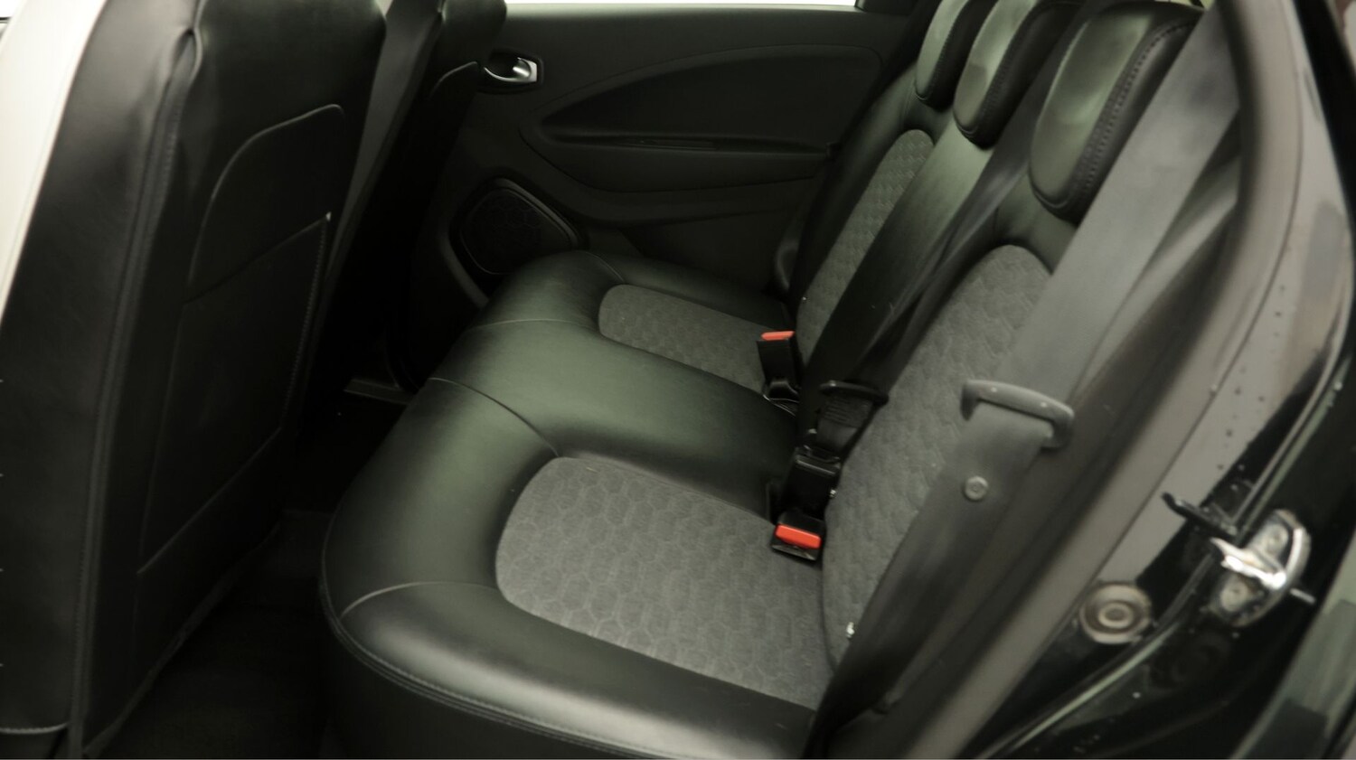 Used Renault Zoe 2021 for sale - 77717299: Photo 16