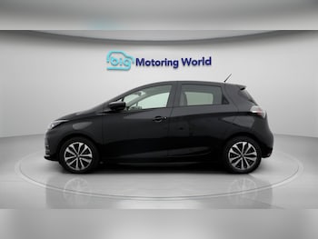 Used Renault Zoe 2021 for sale - 77717299: Photo
