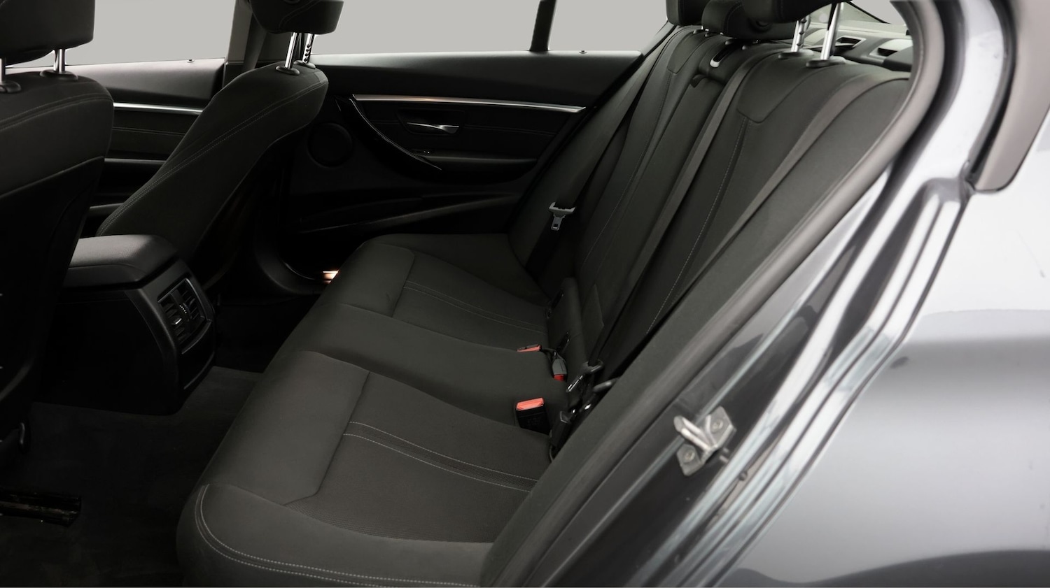 Used BMW 3 Series 2018 for sale - 77665171: Photo 16