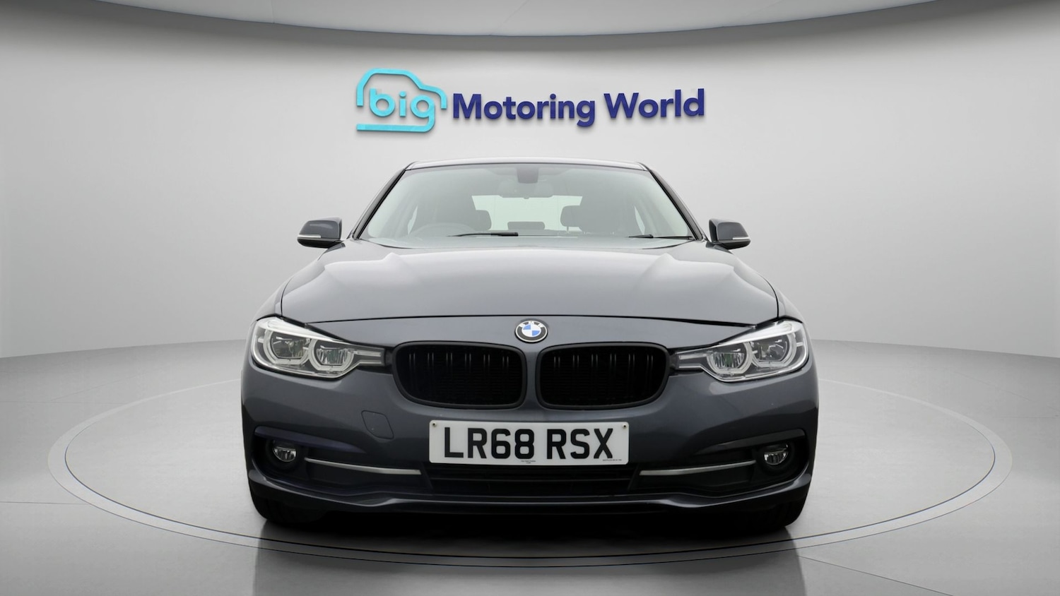 Used BMW 3 Series 2018 for sale - 77665171: Photo 2