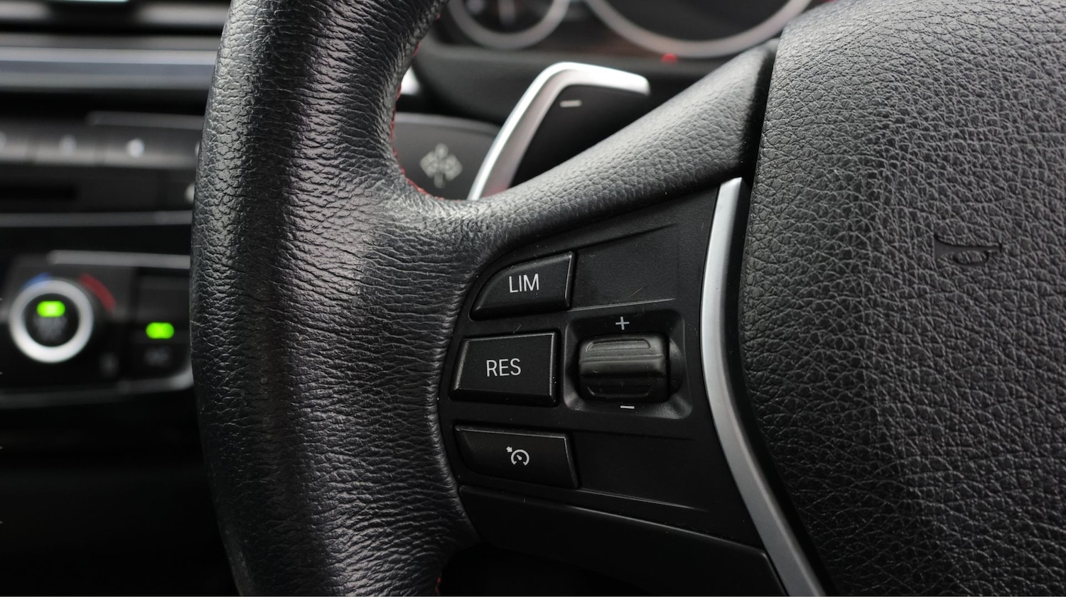 Used BMW 3 Series 2018 for sale - 77665171: Photo 20