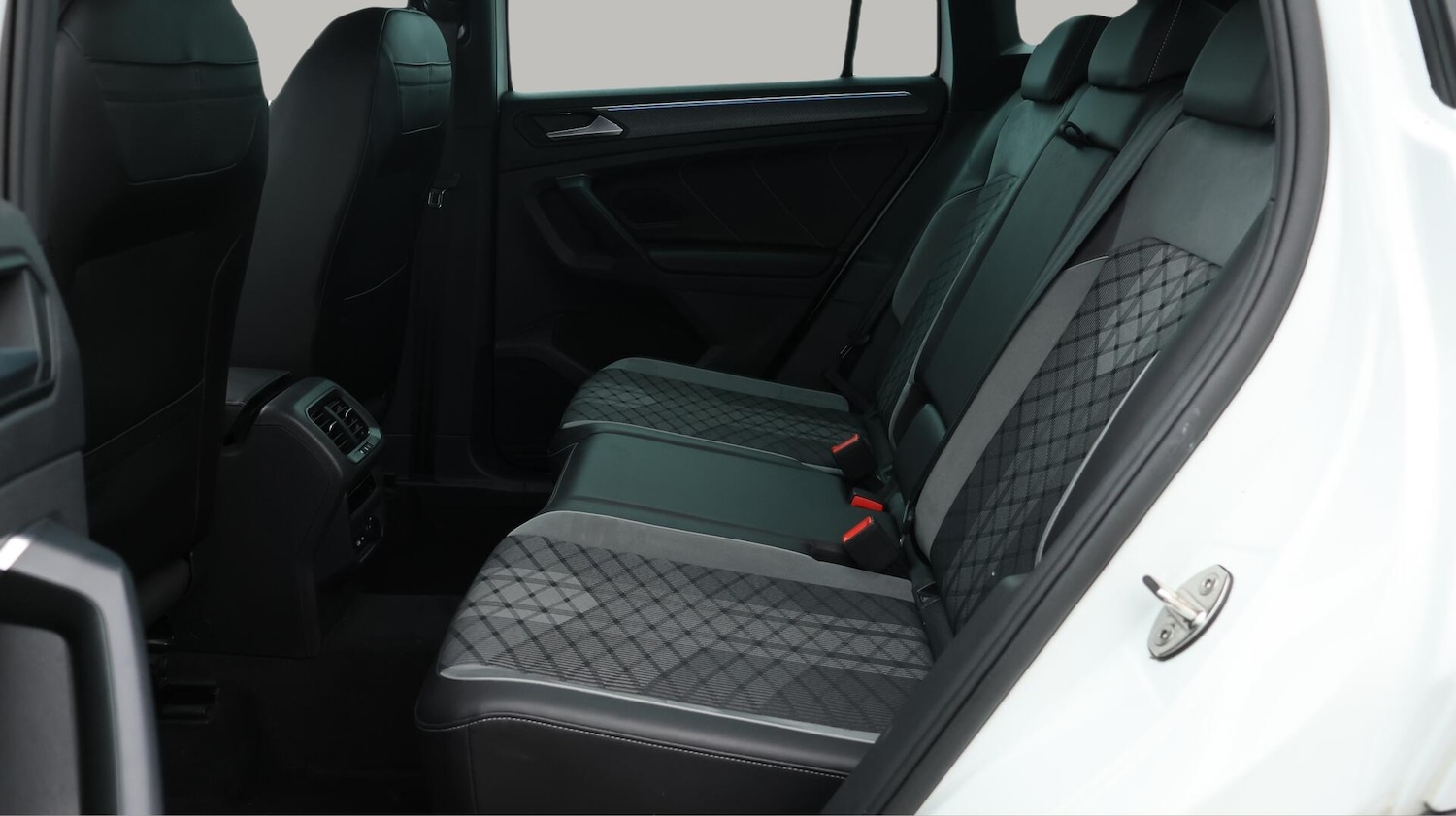 Used Volkswagen Tiguan 2022 for sale - 76381172: Photo 16